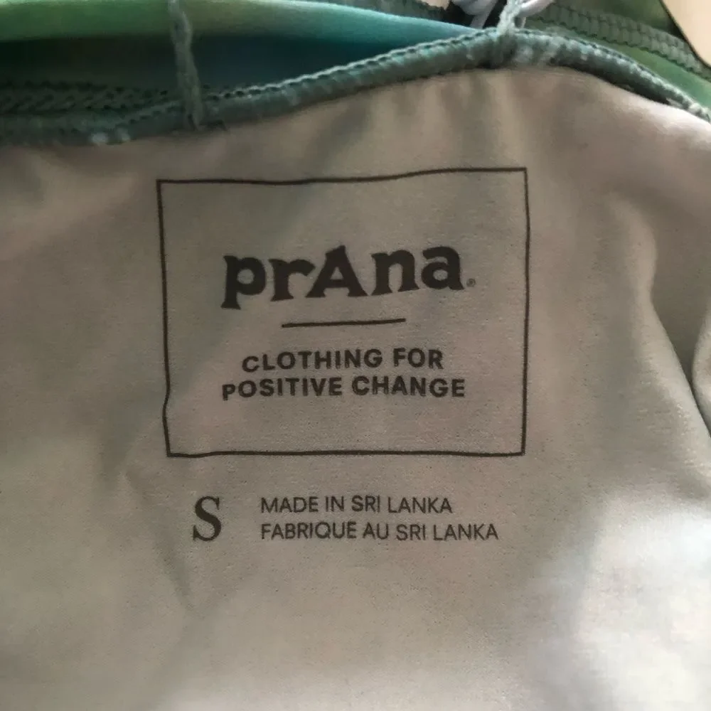 Prana Salt Kiss Crop Rashguard Mirage Green Blue NWT Size Small Summer Modest